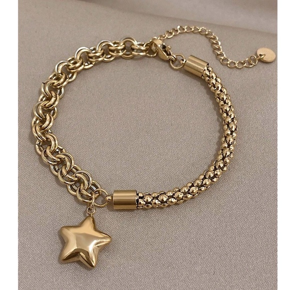 Luxe Valentine’s Gold Tone Stainless Steel Star Chain Bracelet - Picture 1 of 4